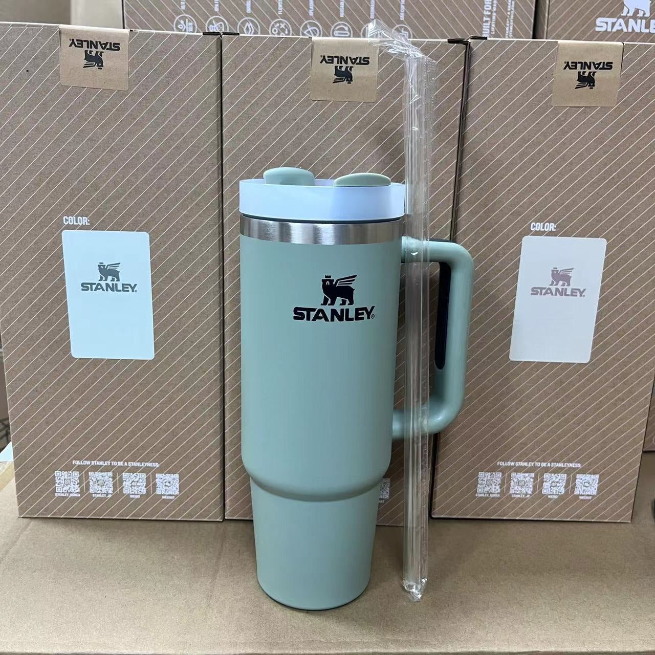 Stanley Tumbler with Handle Straw Lid Stainless Steel 30oz  Vacuum Insulated Car Mug Double Wall Thermal Iced Travel Cup